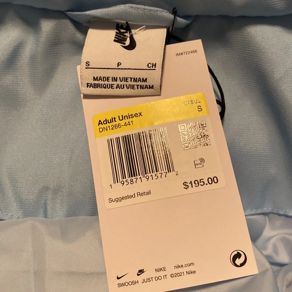 Nike Jacket - Picture 5 of 7